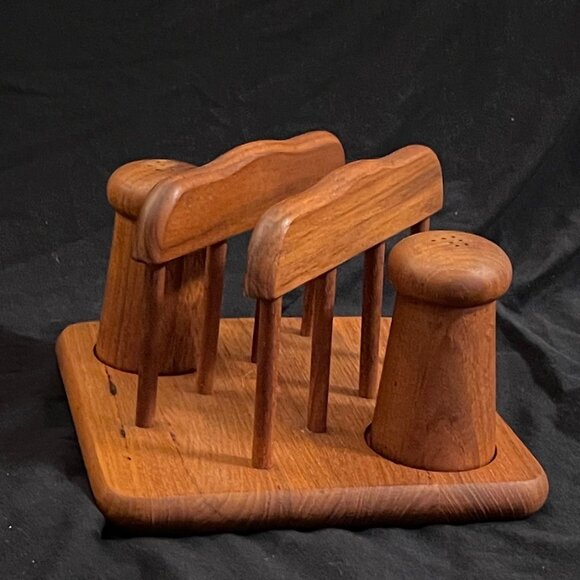 1970's Goodwood Genuine Teak Napkin Holder Caddy with Salt & Pepper Shakers VBUC - Picture 1 of 11